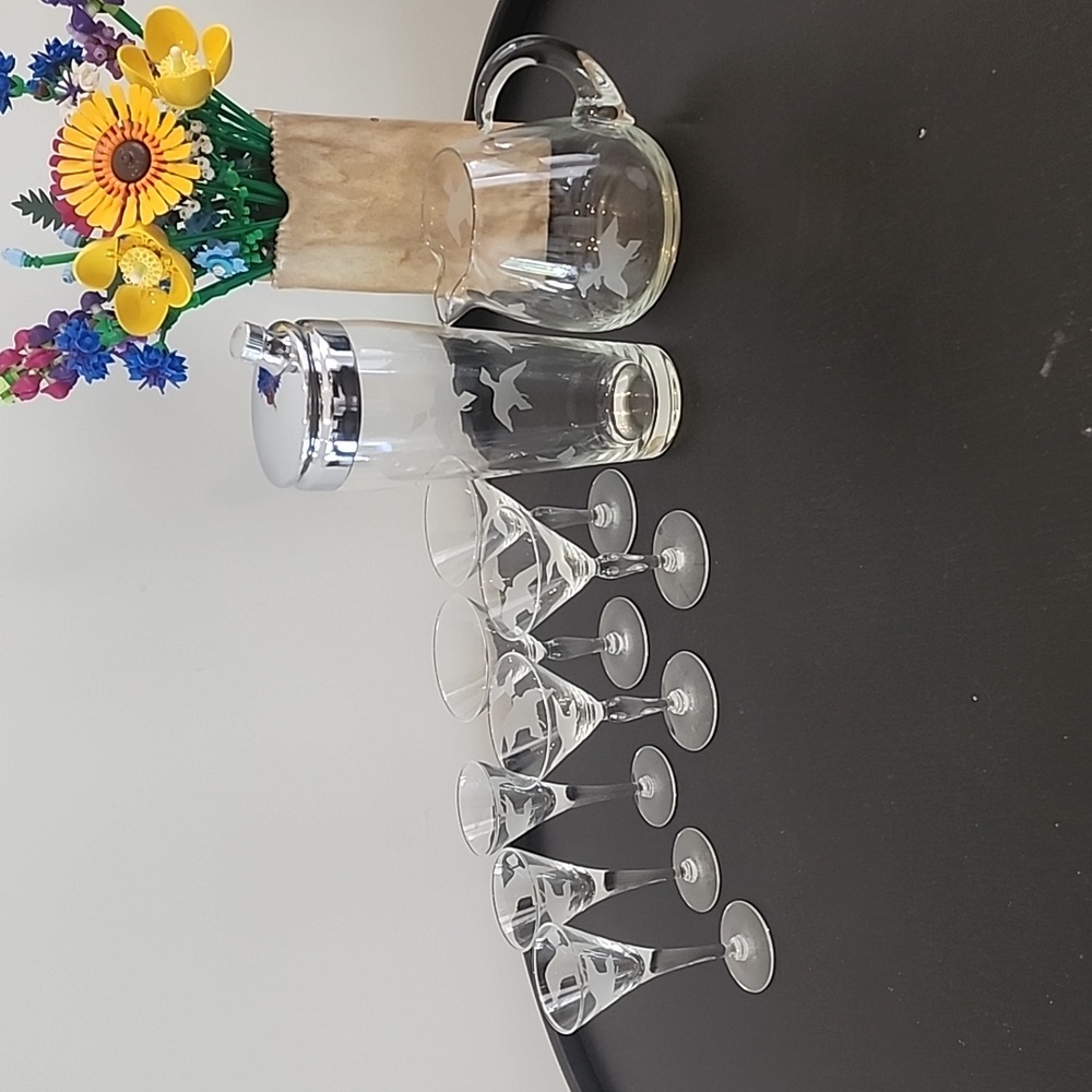 MCM etched flying ducks barware set